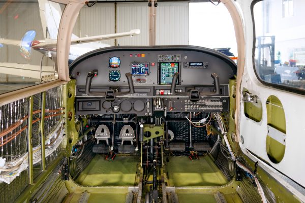 Piper Arrow PA-28R-200 - Image 7
